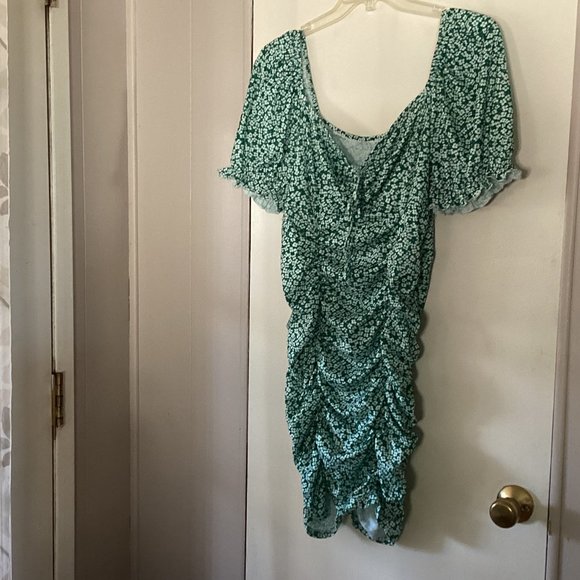 Green/White RibKnit Bodycon  Pouf sleeves Dress - Picture 1 of 5